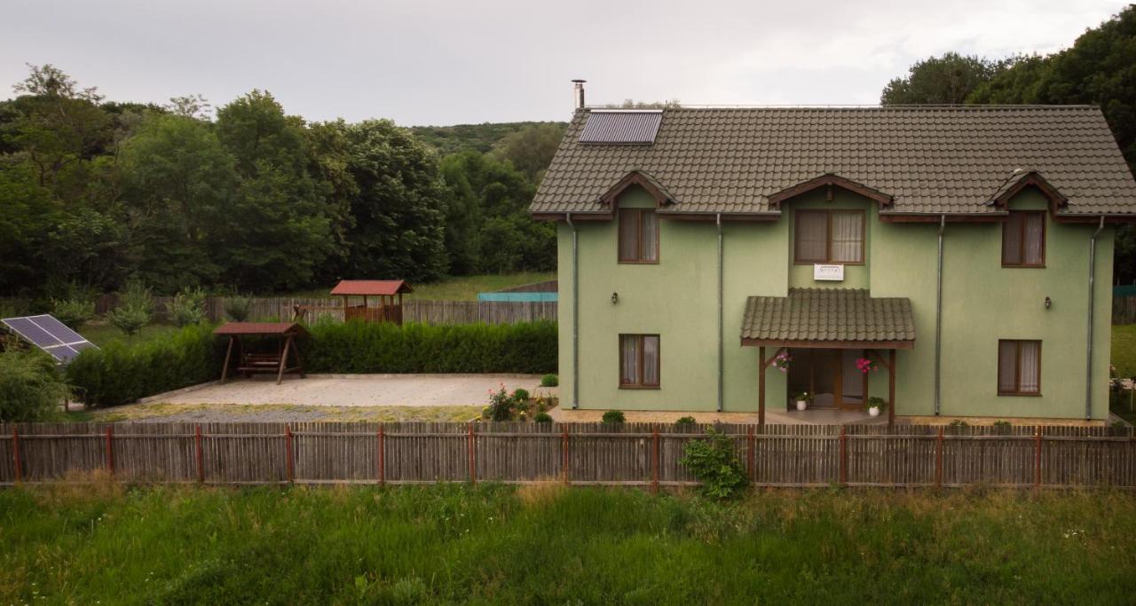 Agropensiunea Cetatuia Luncavita Exterior foto